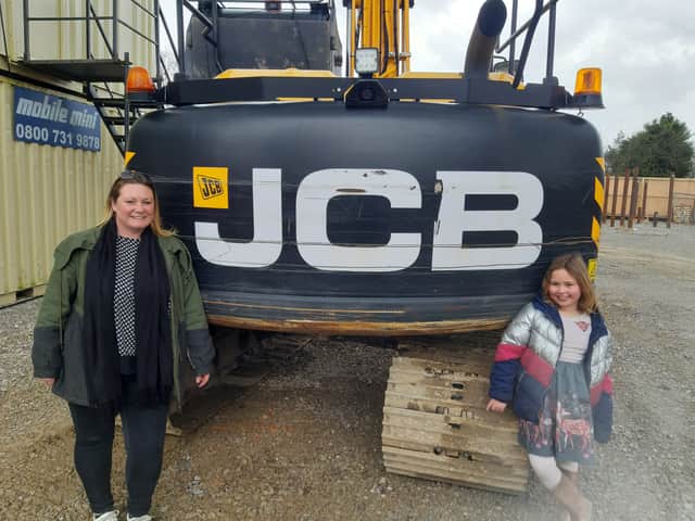Pamela Evans and her daughter Sofia