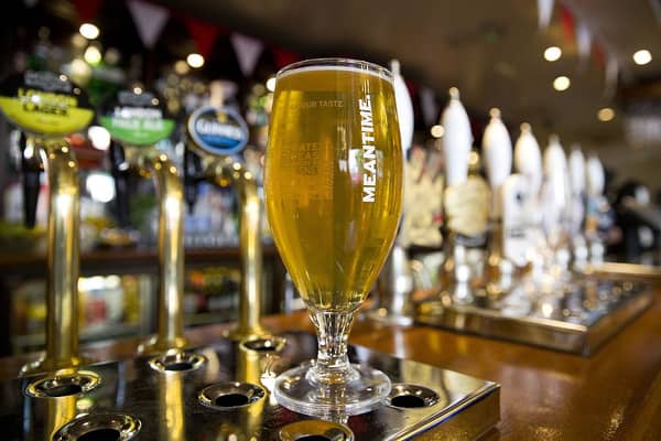 A well-known pub chain has lowered pint prices despite rising costs (Photo: Getty Images)
