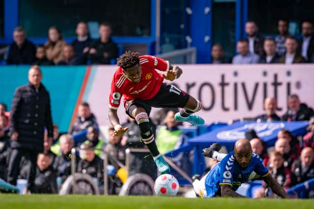 Fred picked up an injury in the trip to Goodison Park. Credit: Getty.