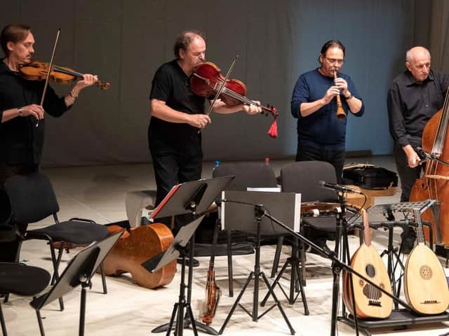 Musicians from Barozda