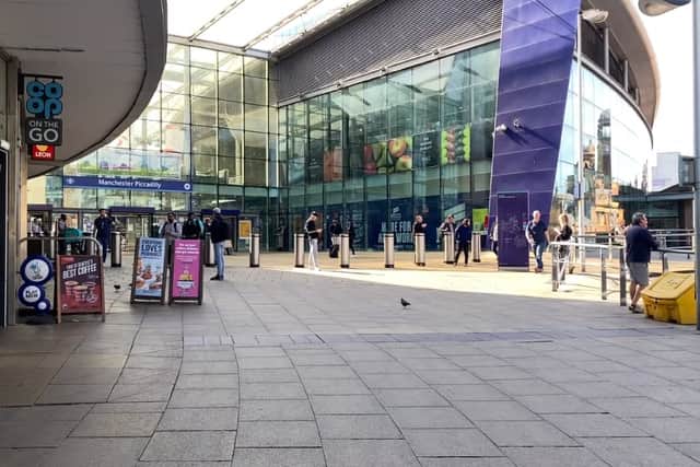 Manchester Piccadilly on the first day of the rail strike 21 June 2022