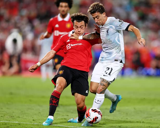 Manchester United winger Facundo Pellistri has impressed this Barcelona defender. Credit: Getty.  
