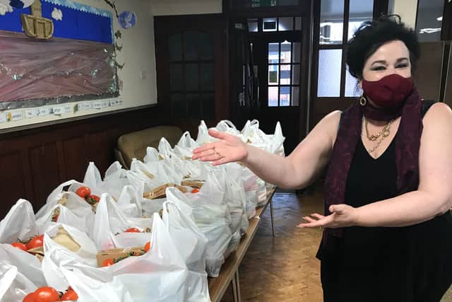 The Bread and Butter Thing prepares bags of food which members can have for a set price
