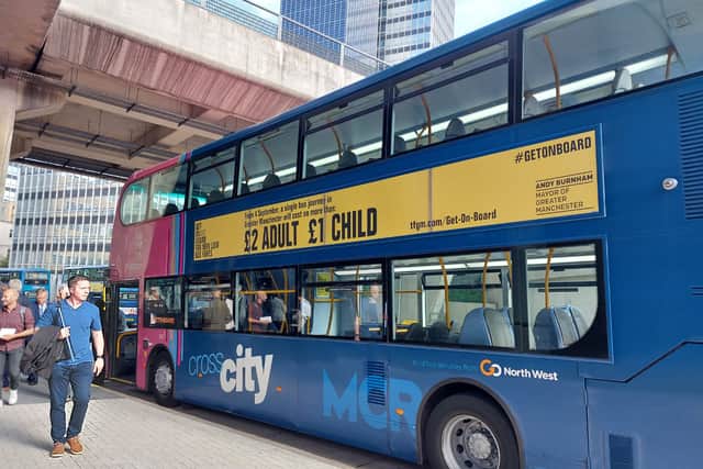 A Manchester bus advertising the new bus fare price cap. Credit: Sofia Fedeczko/Manchester World