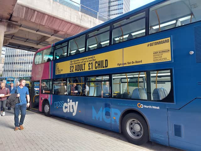 A Manchester bus advertising the new bus fare price cap. Credit: Sofia Fedeczko/Manchester World