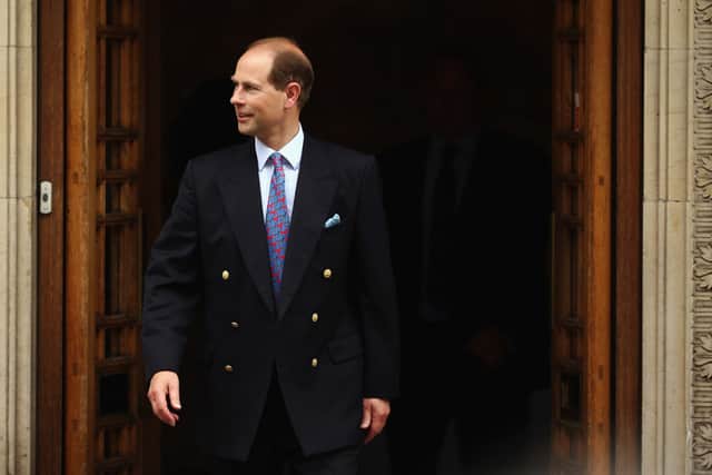 Prince Edward, Earl of Wessex leaves after a visit to Prince Philip, the Duke of Edinburgh as he celebrates his 92nd birthday in a London Clinic on June 10, 2013 in London, England (Photo by Dan Kitwood/Getty Images)
