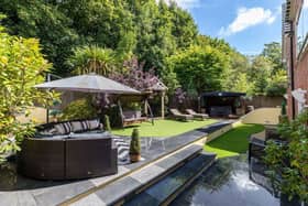 Woodlands Park Close 