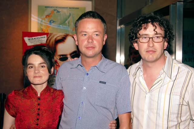  Actress Shirley Henderson, director Michael Winterbottom (C) and actor Steve Coogan at the New York premiere of 24 Hour Party People (Photo By Lawrence Lucier/Getty Images