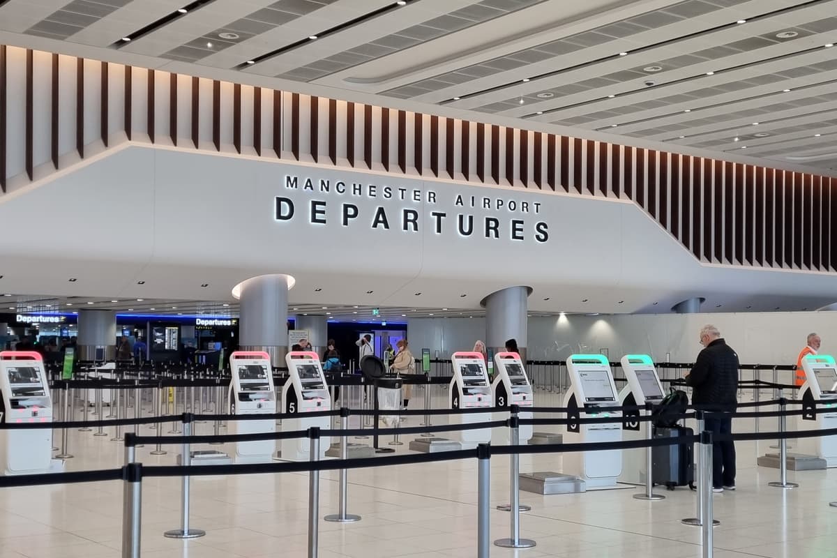 Strikes at Manchester Airport: dates of walk-out by border guards & impact