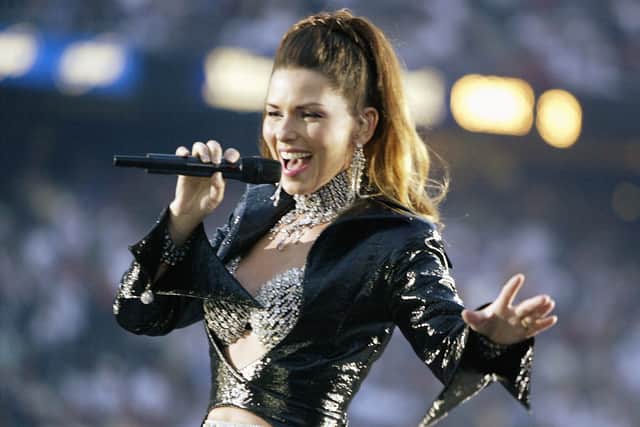 Singer Shania Twain performs during the halftime show of Super Bowl (Getty Images)
