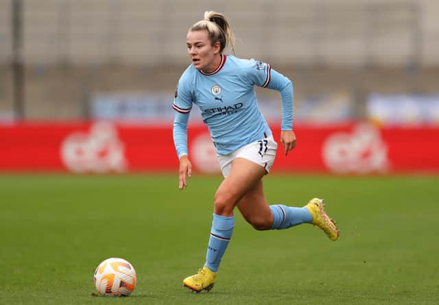<p>Lauren Hemp</p>