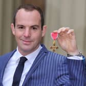  Martin Lewis with his Order of the British Empire (Getty Images)