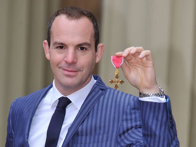  Martin Lewis with his Order of the British Empire (Getty Images)