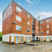 At £95,000, this one bed flat is a real bargain. 