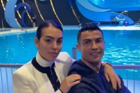 Ronaldo and girlfriend Georgina took a selfie together. (Picture: Instagram/@georginagio)