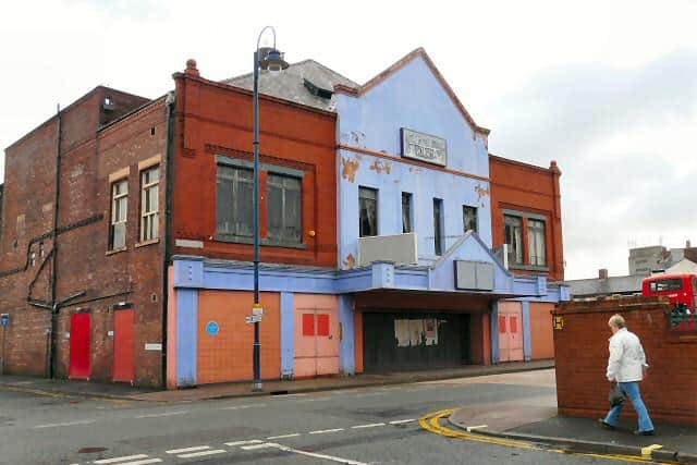 Tameside Hippodrome has been shut for 15 years, but could soon be opening its doors again. Credit: Ashton Empire Hippodrome