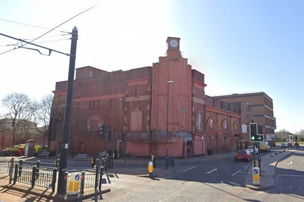 The building on King Street that used to be a theatre, cinema, and later a snooker hall and roller derby venue is proposed to be demolished. Photo: Google Maps