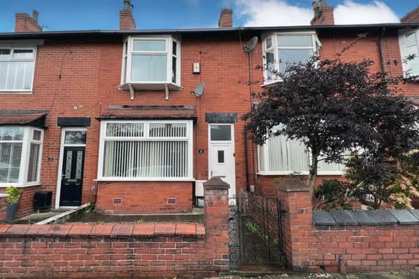 Crompton Avenue, Bolton
