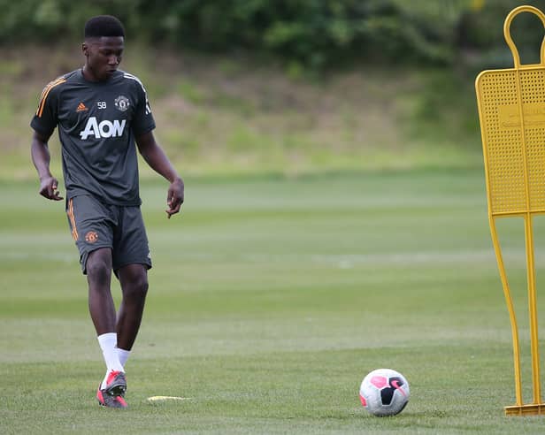 Di'Shon Bernard has signed for Sheffield Wednesday.