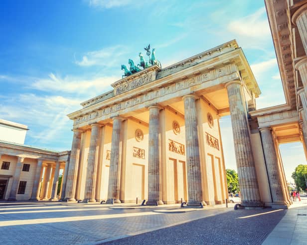 The Brandenburg Gate is a poplar tourist spot in Berlin (photo: Adobe Stock) 