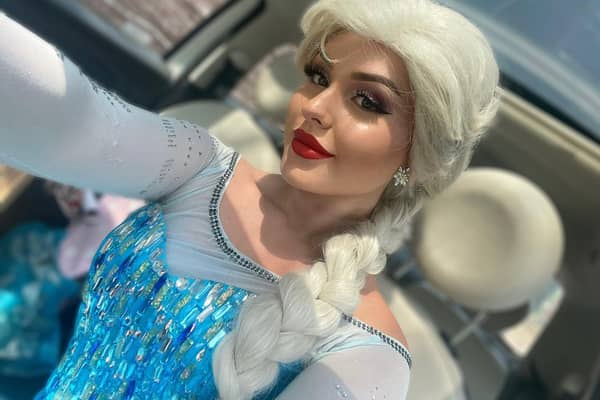 Grace Glennon dressed as Elsa from Frozen