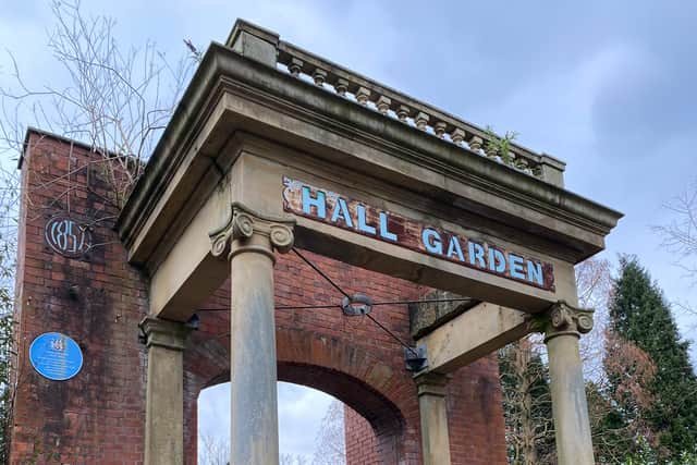 Hall Garden in Longford Park 