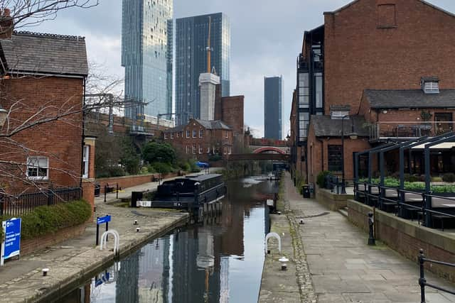 One of the many stretches of canal path on the GM Ringway walk (Photo: ManchesterWorld) 