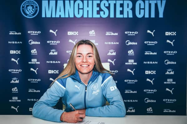 Lauren Hemp has agreed a new deal with Manchester City. Cr. Manchester City FC.