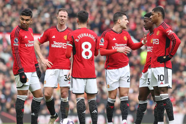 Casemiro, Jonny Evans, Bruno Fernandes, Diogo Dalot, Kobbie Mainoo, Marcus Rashford of Manchester United