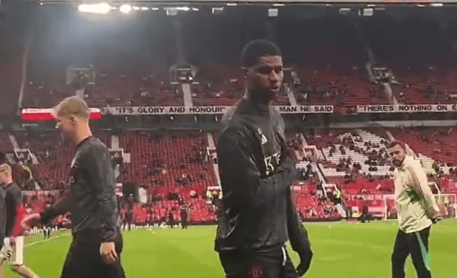 Marcus Rashford confronts Manchester United fan after incident during  warm-up