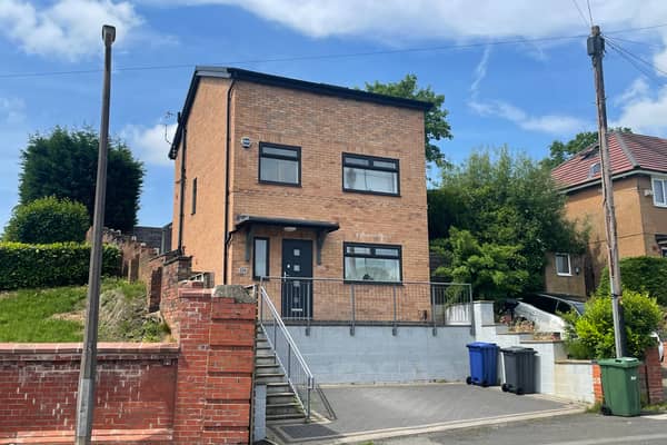 The house must be demolished before the end of October this year