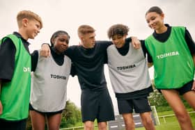 Cole Palmer with youngsters from Wythenshawe FC 