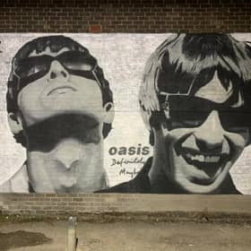 The Gallagher brothers mural by Pic.One.Art