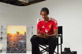 Leny Yoro has signed for Manchester United