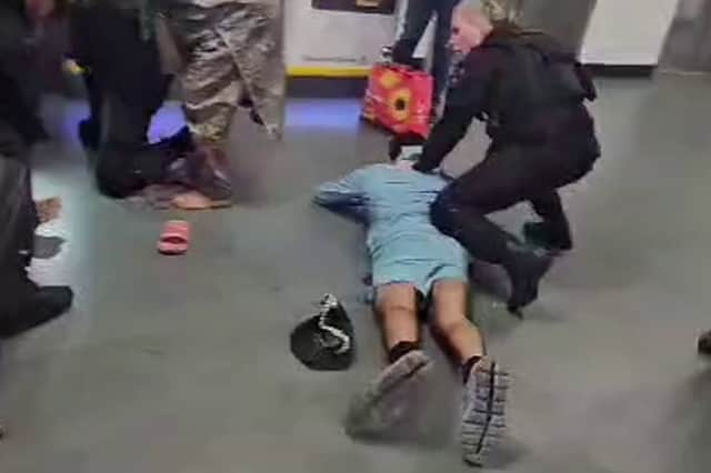 manchester airport incident - photo #14