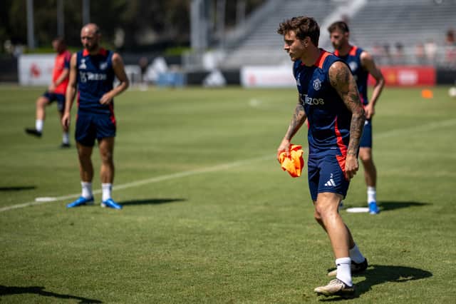 Victor Lindelof returned to Manchester United training on Sunday.