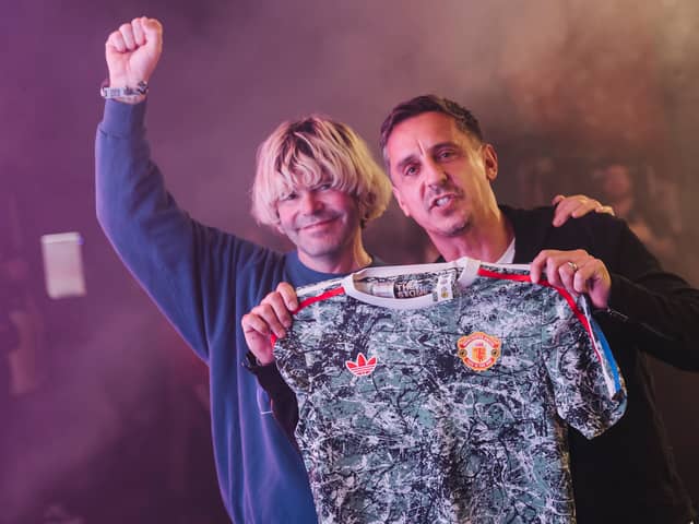 Gary Neville and Tim Burgess at Kendal Calling with Manchester United's Stone Roses themed shirt