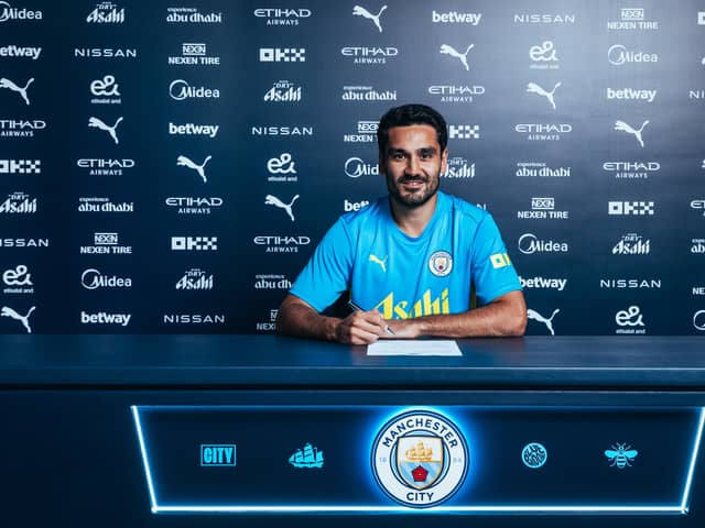 Ilkay Gundogan has re-signed for Manchester City.