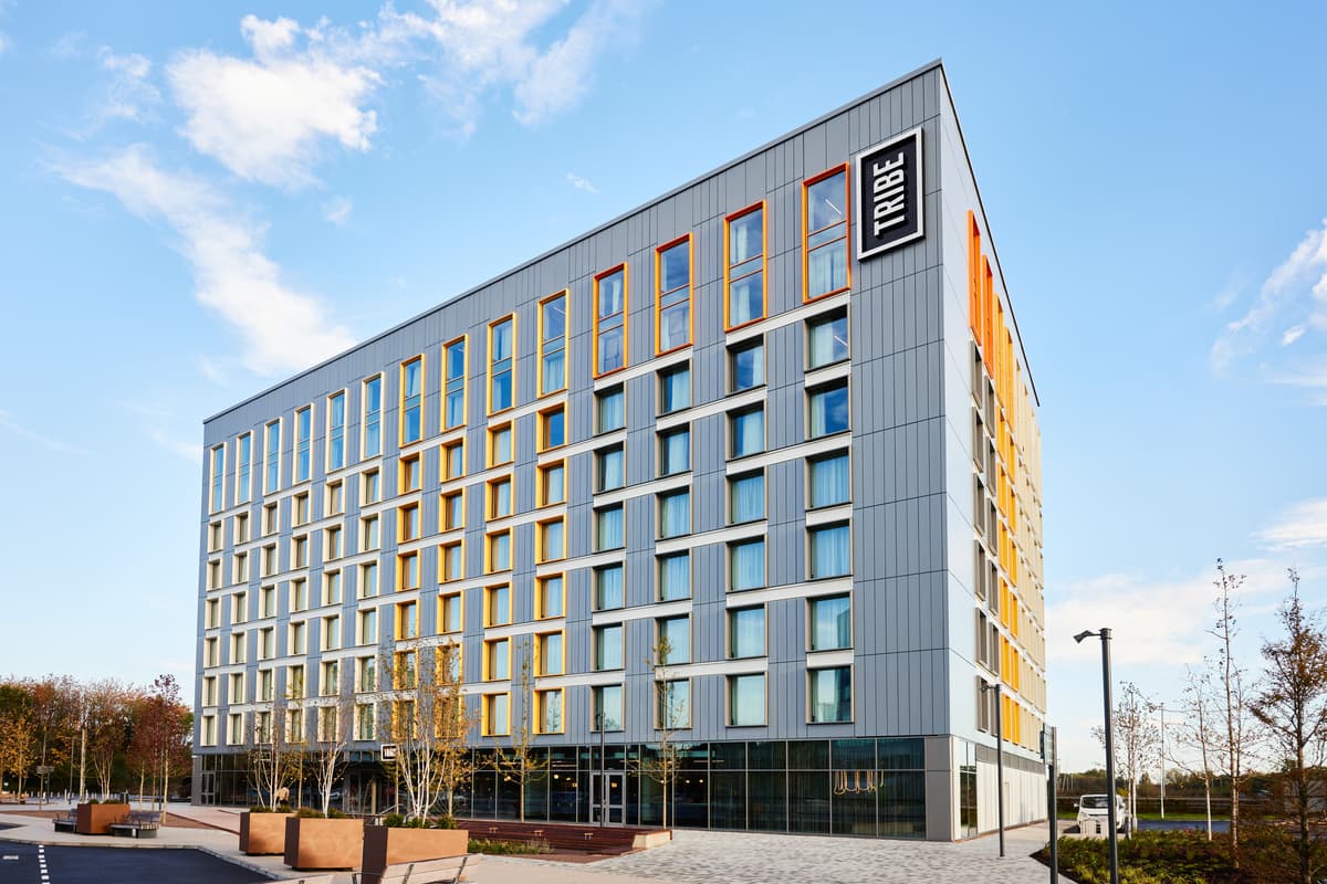 Park And Hotel Manchester Airport www.manchesterworld.uk
