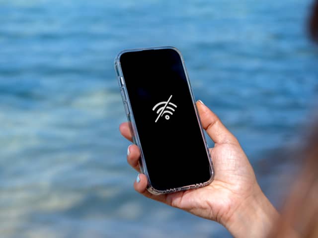 The 10 worst signal dead spots where you will get poor phone signal in the UK