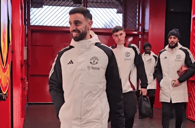 Manchester United players arrived at Old Trafford on Thursday afternoon