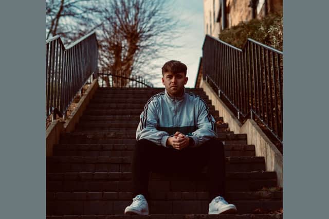 Tom Collins is heading across the UK as part of an acoustic pub tour.