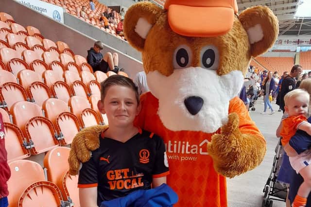 Katie Denwood - the aunt of 14-year-old Ryan-Liam Morgan who sadly lost his life after a crash on the M6 has paid a touching tribute to him and set up a donation page for a memorial bench.  