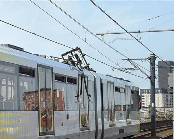 Damage to overhead line causing major service changes