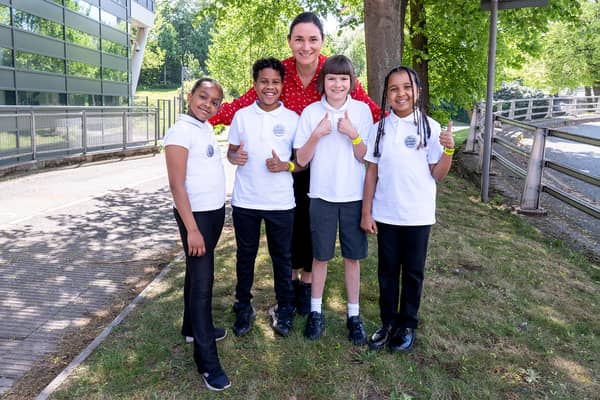 Active Travel Commissioner Dame Sarah Storey and schoolchildren