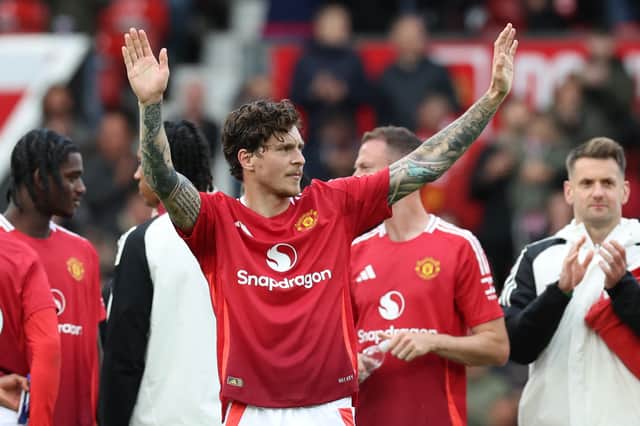 Victor Lindelof Sự Lặng Lẽ Ở Hậu Phòng - Đằng Sau Những Thành Công Của Manchester United Victor Lindelof Sự Lặng Lẽ Ở Hậu Phòng - Đằng Sau Những Thành Công Của Manchester United