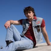 Benson Boone is bringing his high-octane live shows to the United Kingdom this year for five nights only.