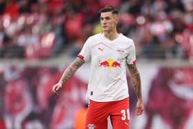 Benjamin Šeško’s choice is clear amid Manchester United & Newcastle interest