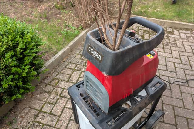 Send in a large branch, up to 45mm, and the shredder makes short work of it