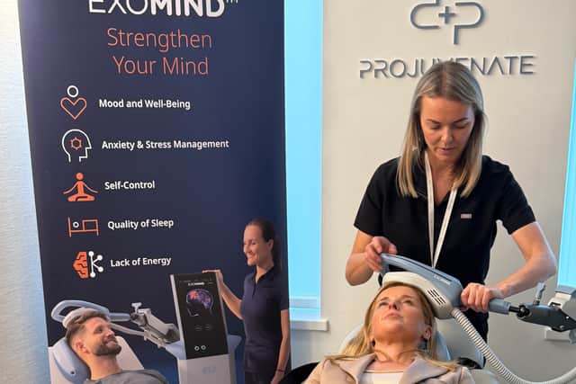 Sile receiving EXOMIND treatment